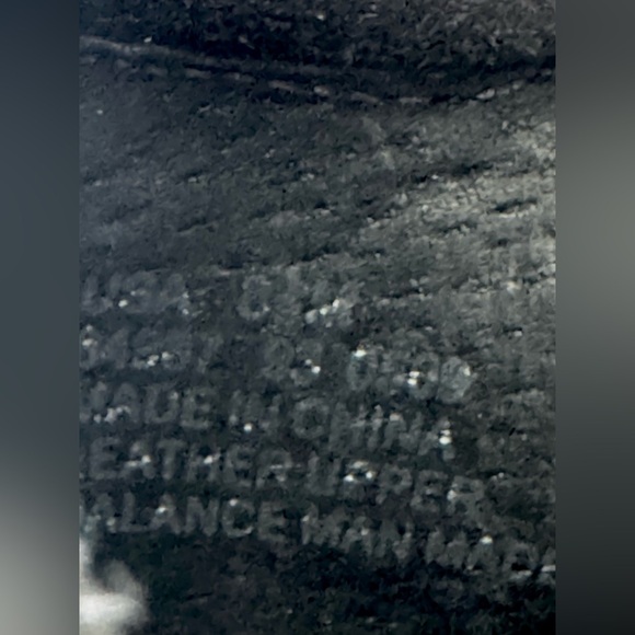 Clarks Artisan Black Leather Upper 3” Ankle Booties side Zipper - Size 8.5M USA - Picture 8 of 10